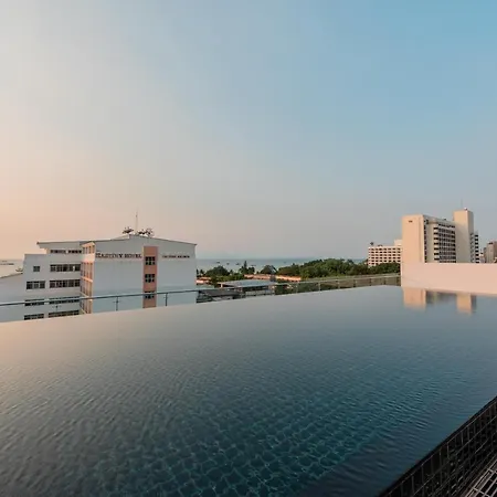 Blackwoods - Sha Extra Hotel Pattaya