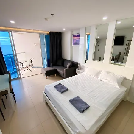 Sands Seaview 49 Apartment *