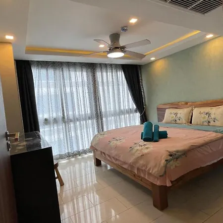 At Soi Buakhao 15 By Grand Ave A *