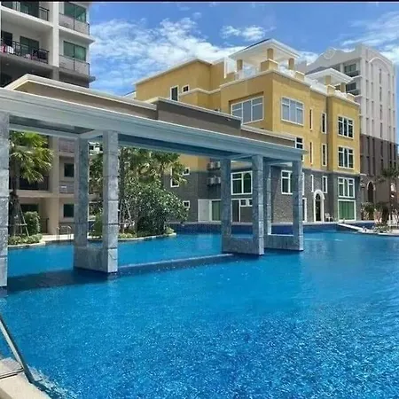 Arcadia Continental In Jomtien *