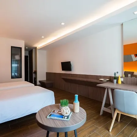 J Inspired Hotel 4*