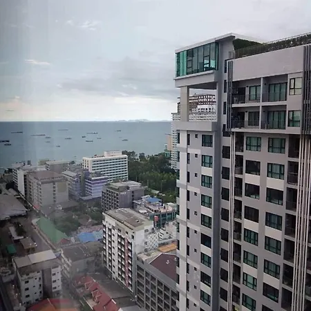 Apartment ＃.芭提雅人气王the Base打卡无边泳池 黄金地段＃网红公寓 Pattaya