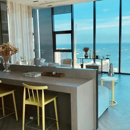 The Base By Ny Apartment Pattaya