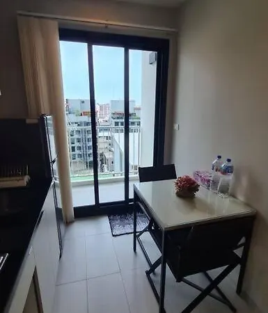 The Base Central Condominium - Best Location! Apartment Pattaya