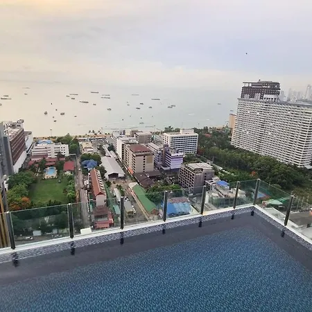 The Base Central Condominium - Best Location! Apartment Pattaya