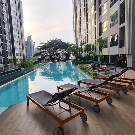 The Base Central Condominium - Best Location! Apartment