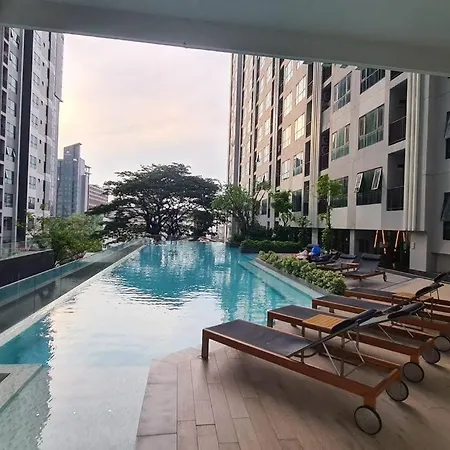 The Base Central Condominium - Best Location! Apartment