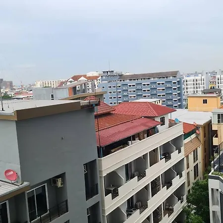 The Base Central Condominium - Best Location! Apartment Pattaya