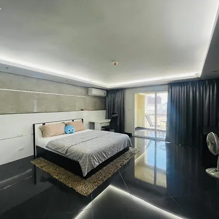 Superbe Studio Close All Aminities Apartment *
