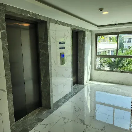 Lat Luxury Thailand 4 Star