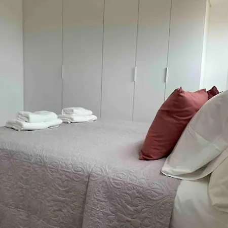Flat For A With Family Or Friends Apartment