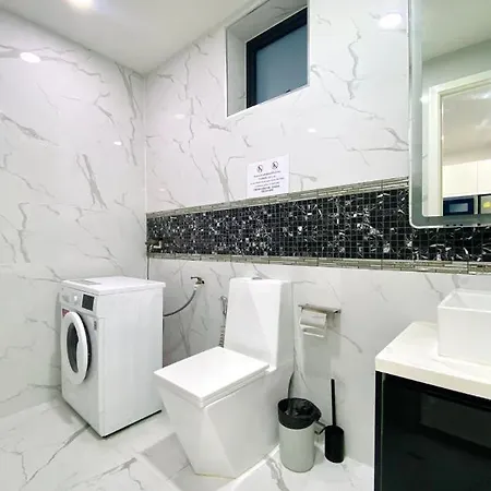 Yizen162/283芭提雅市中心棕榈泉泳池双拼别墅 Palm Spring Pattaya