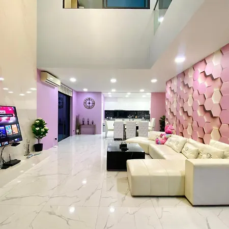 Villa Yizen162/283芭提雅市中心棕榈泉泳池双拼别墅 Palm Spring Pattaya