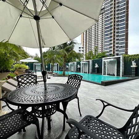 Arcadia Center Pattaya