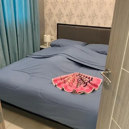 Arcadia Beach Continental Garden View Apartment Pattaya