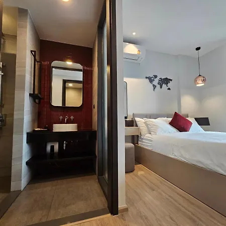 Edge High-rise Large With Sea View Pattaya