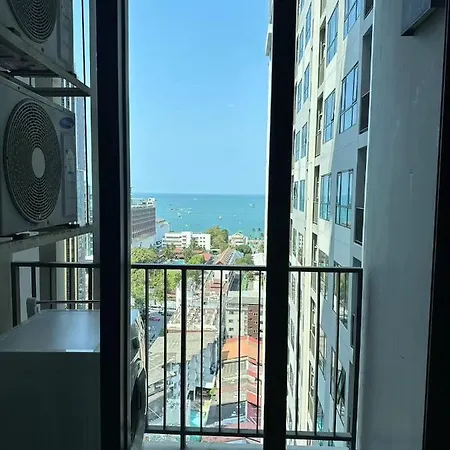 City Center The Base Sea View Apartment, Convenient Life Traffic Aparthotel