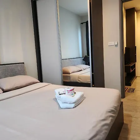 City Center The Base Sea View Apartment, Convenient Life Traffic Aparthotel 3*
