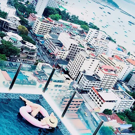 City Center The Base Sea View Apartment, Convenient Life Traffic Aparthotel