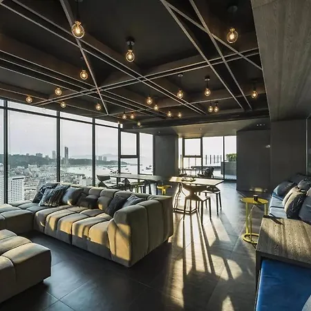 City Center The Base Sea View Apartment, Convenient Life Traffic Aparthotel Pattaya