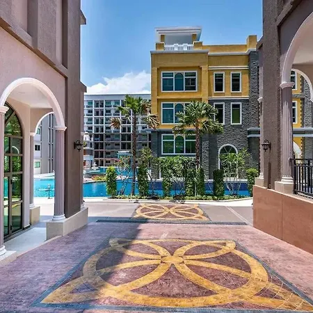 Pleasant Pool View Arcadia 1 Bedroom Apartment
