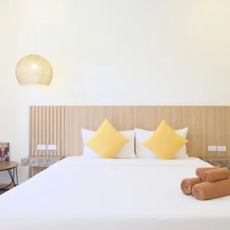 Hotel Thandara ธันดารา เกาะล้าน Pattaya