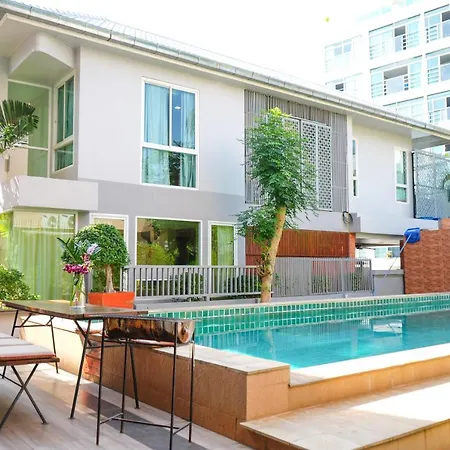 Moccara 10b/r With Private Pool. * Pattaya
