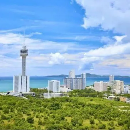 Apartment 2卧室网红海景公寓，大巴车站旁，门口双条车，步行到海滩 *