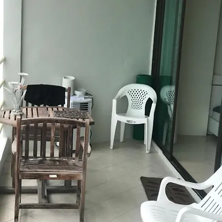 Apartment Sea 14 Big Balcony Pattaya