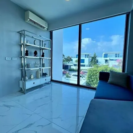 Palm Springs Private Party Pool Close To Walking Street! Villa *