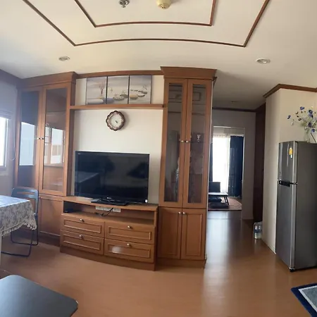 Mama Lin Apartment
