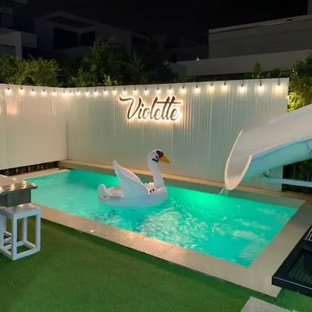 Palm Springs Private Party Pool Close To Walking Street!