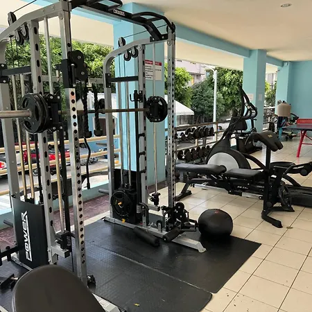Colorful Comfortable 七彩公寓 机场巴士站隔壁 出门双条车直达各景区 * Pattaya