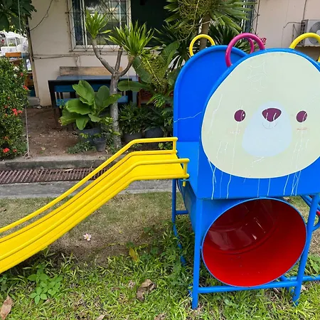Colorful Comfortable 七彩公寓 机场巴士站隔壁 出门双条车直达各景区 *