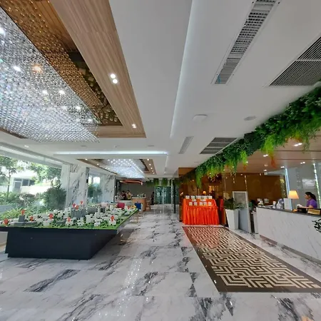 Deco North Hotel