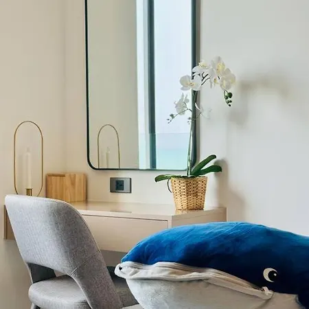 Edge 345 Seaview *