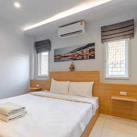 Villa J1市中心豪华泳池别墅，离步行街、海边1.5公里，地理位置优越 Pattaya