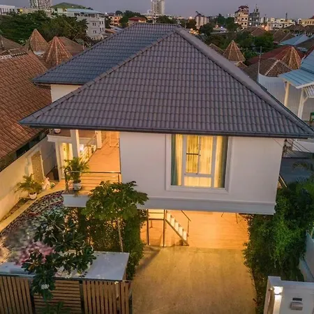 Villa J1市中心豪华泳池别墅，离步行街、海边1.5公里，地理位置优越 Pattaya