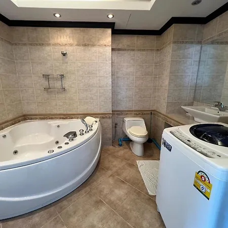 Apartment View Talay 6 Condominium Pattaya