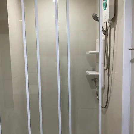 Apartment The Base Pattaya: Beachfront Near Shopping *