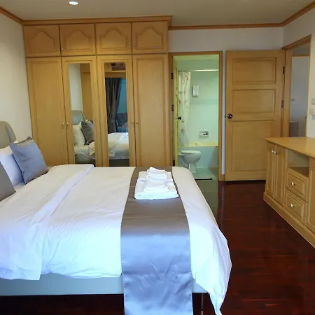 Spacious Seaview 3br Apartment:direct Access *