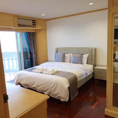 Spacious Seaview 3br Apartment:direct Access Apartment