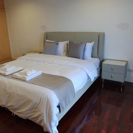 Spacious Seaview 3br Apartment:direct Access Apartment Pattaya