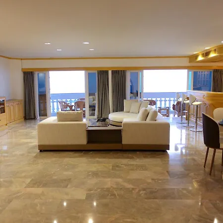 Spacious Seaview 3br Apartment:direct Access * Pattaya