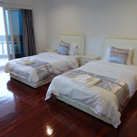 Spacious Seaview 3br Apartment:direct Access Apartment Pattaya