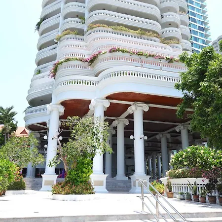 Spacious Seaview 3br Apartment:direct Access Pattaya