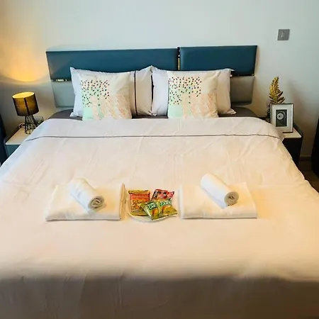 Andromeda Seaview 1-br *