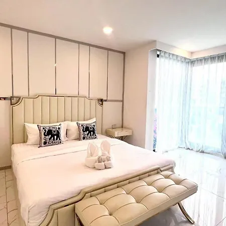 Luxury 3 Bedroom Pool In Palm Spring * Pattaya