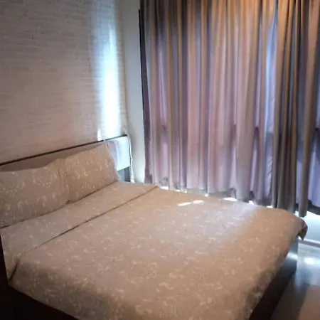 Wcc The Base Central Apartment *