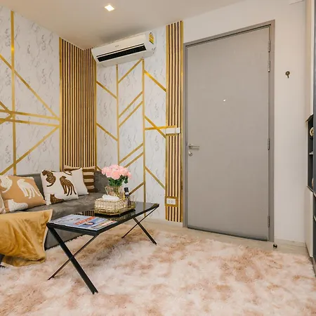 Apartment Modern Luxury Zen Just Steps To The